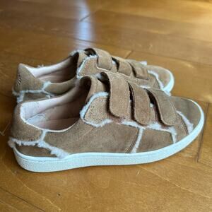 UGG ALIX SPILL SEAM CHESTNUT SUEDE FASHION SNEAKERS